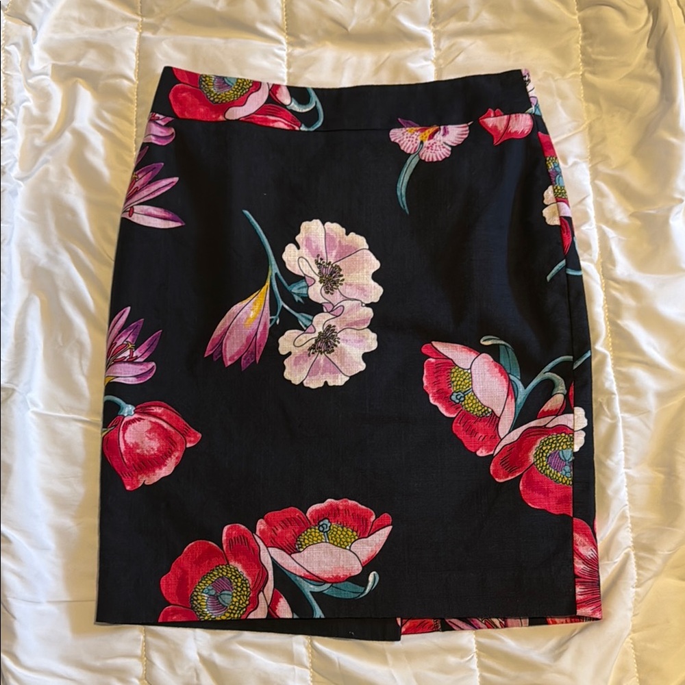 Ann Taylor Factory Lined Fun Floral Black Summer Spring Skirt Size 0